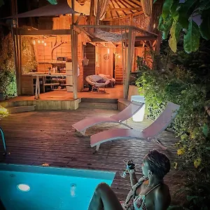 Konokora Chalet Sainte-Anne (Grande-Terre)