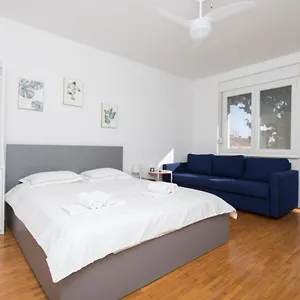 Beus Downtown Appartement Split